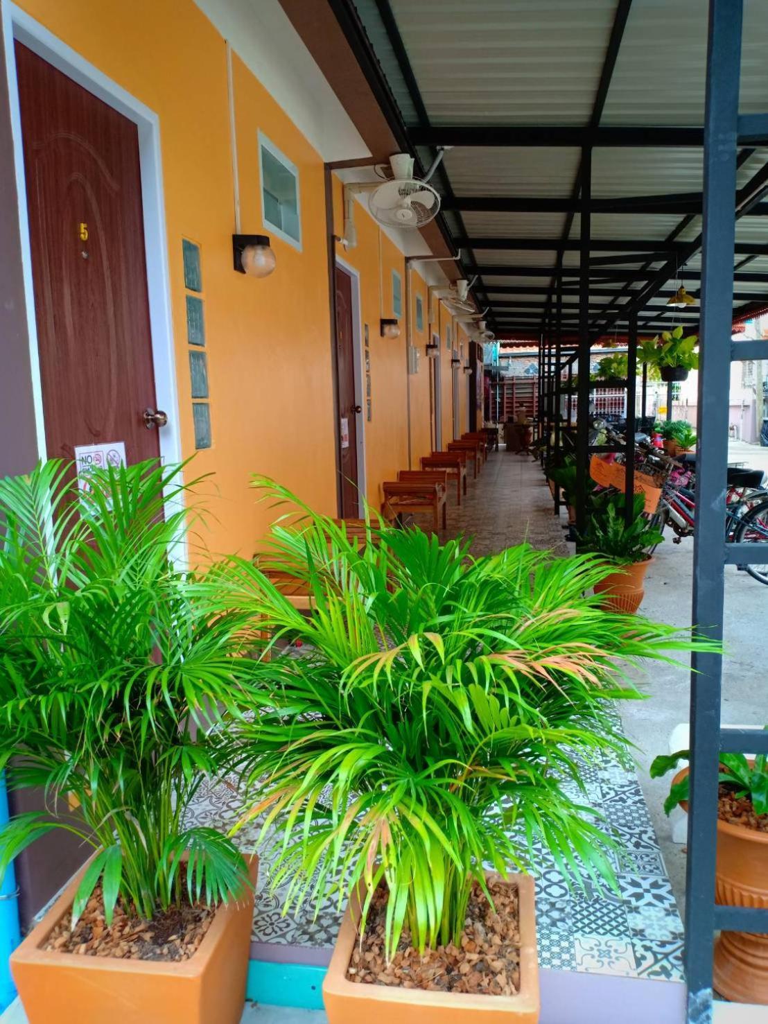 Siri Guesthouse 大城 外观 照片